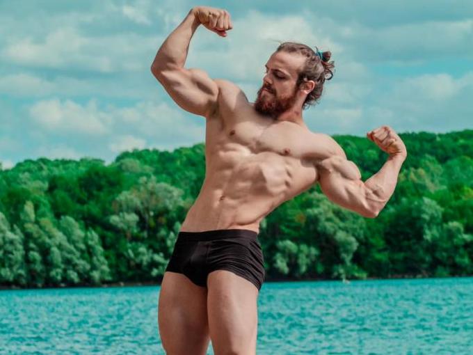 Andrew Jacked Gets Posing Lessons from Bodybuilding Legend Flex Wheeler and  Milos Sarcev Ahead of 2022 Texas Pro – Fitness Volt